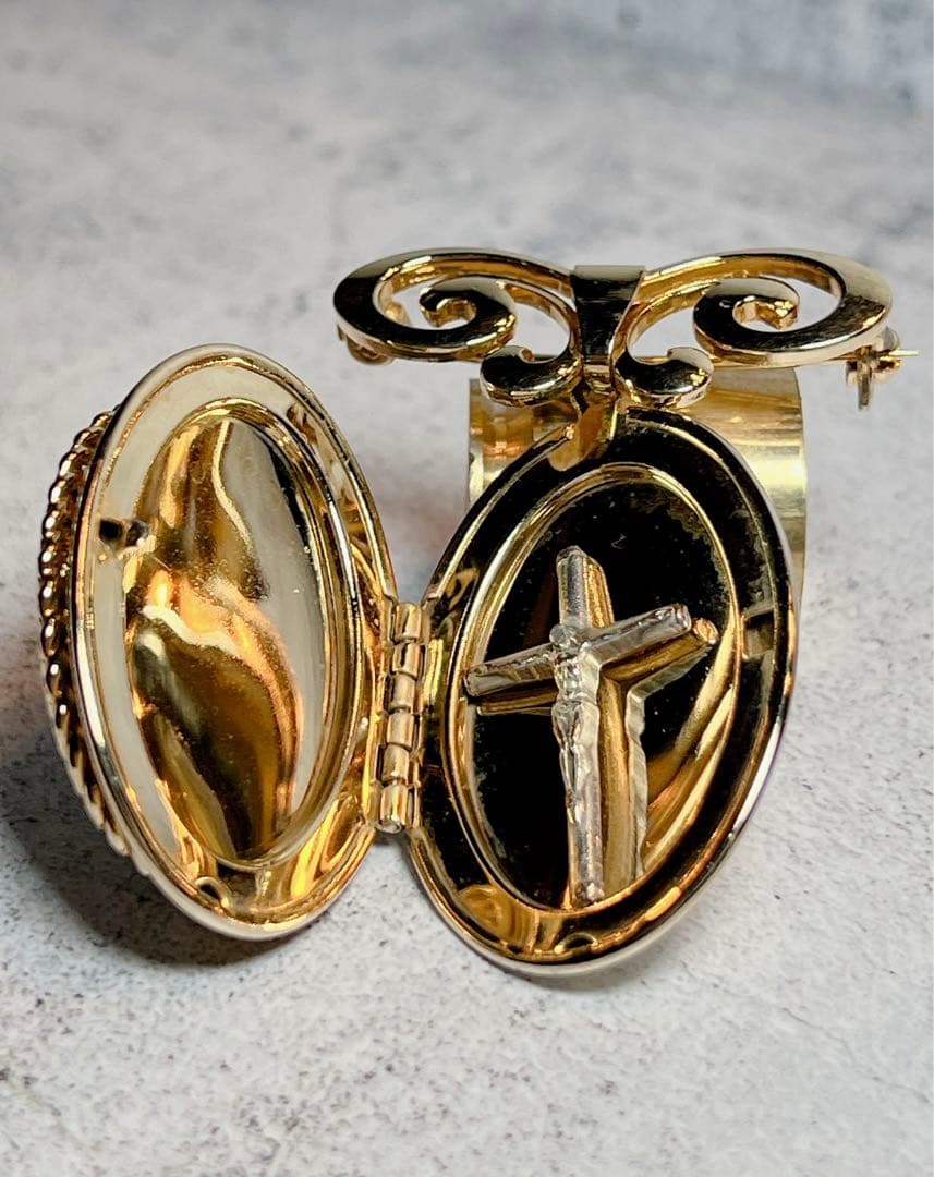 アンティーク　ロケット　十字架　ブローチ　クロス　薔薇　イエスキリスト