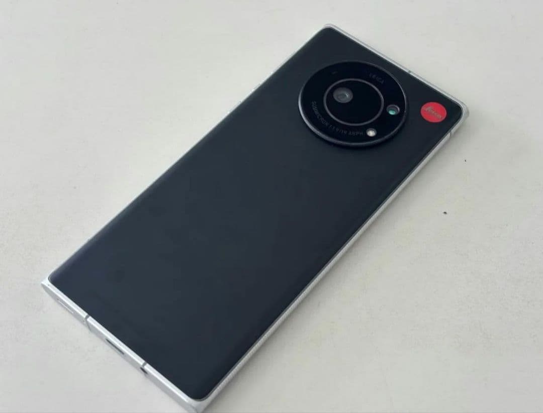 【12GB/256GB】LEITZ Phone 1 ライカシルバー　SIMフリー