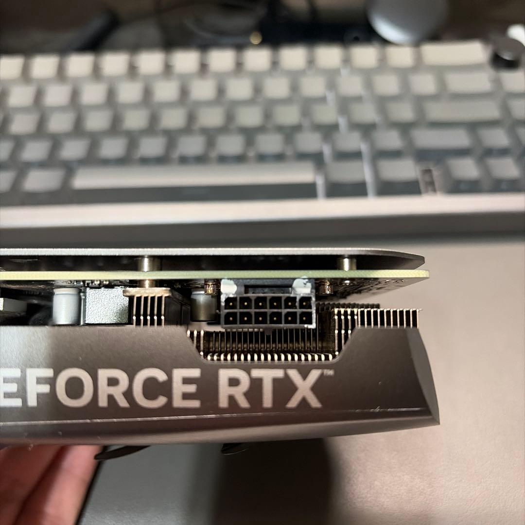 ZOTAC GeForce RTX 4070superグラフィックカード