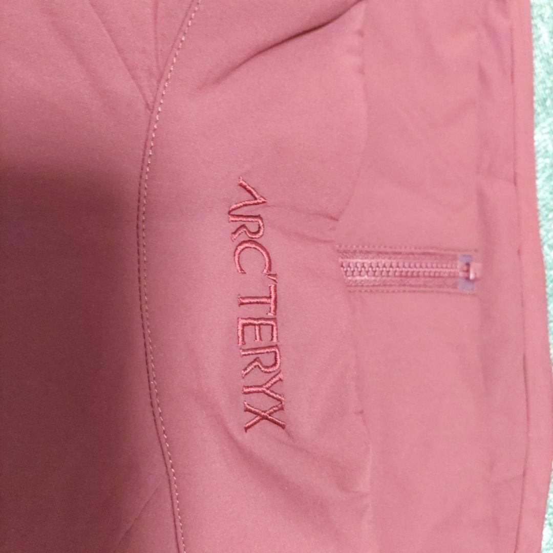1*1様 ARC'TERYX 赤 アトムベスト