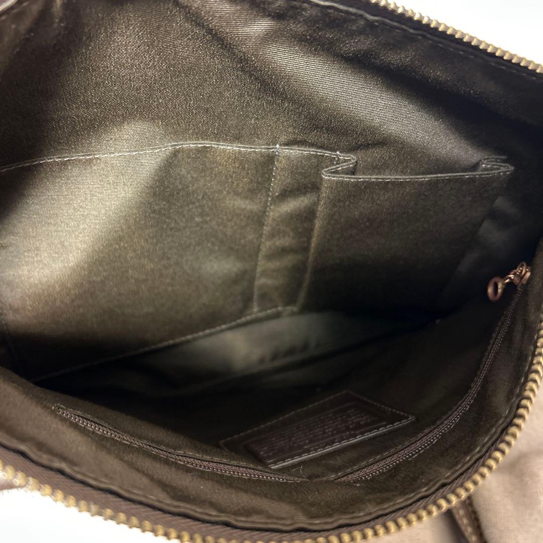 coachショルダーバック