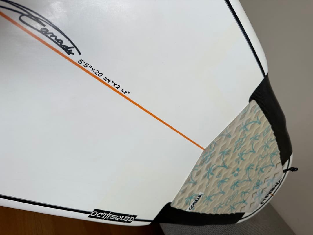 フィン付き　ザナドゥ　サーフボード5’5