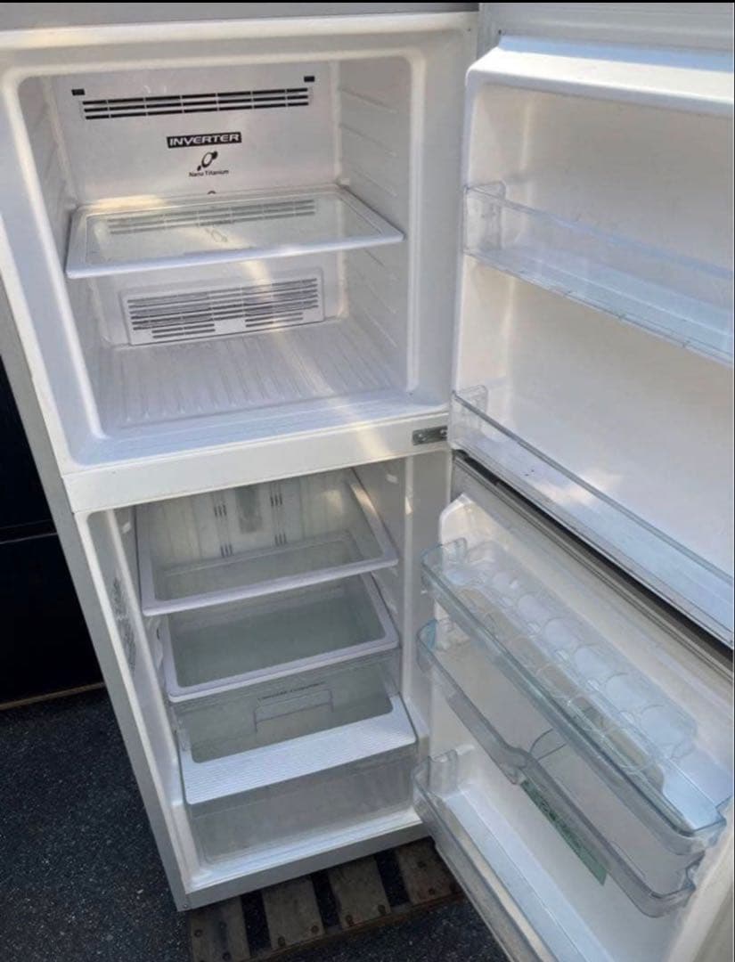 2016年式 203L ノンフロン冷凍冷蔵庫 HITACHI R-20FA