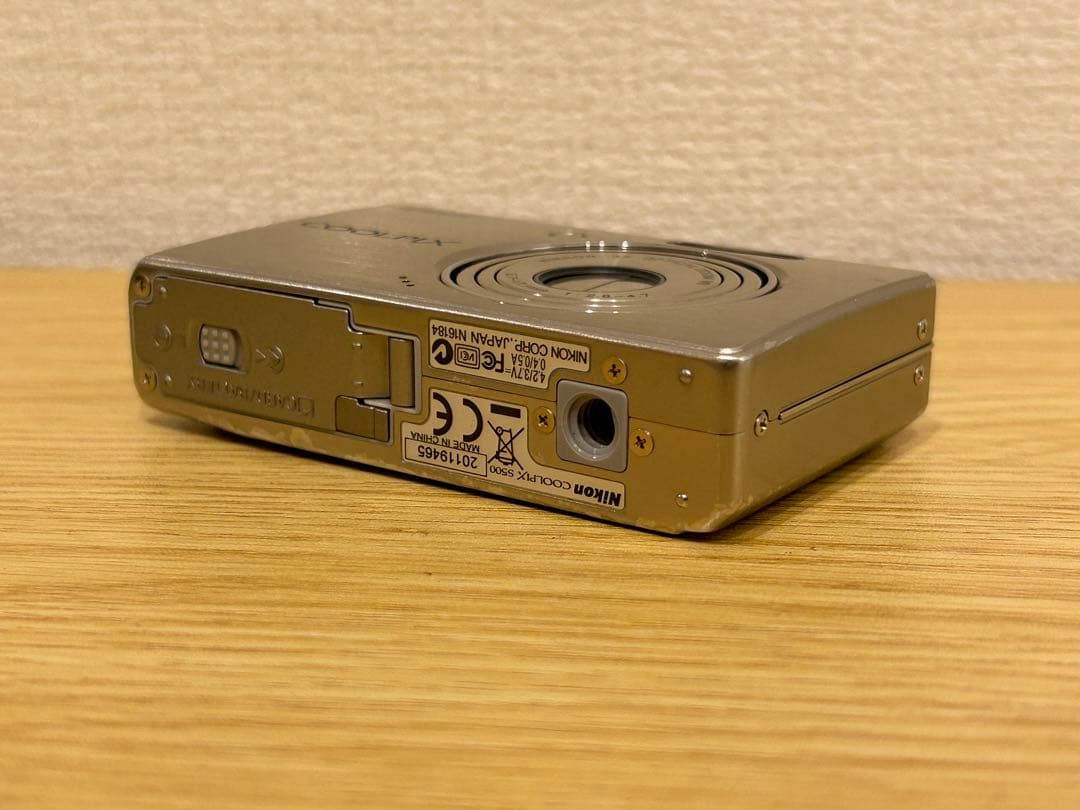 デジタルカメラ NIKON COOLPIX S500