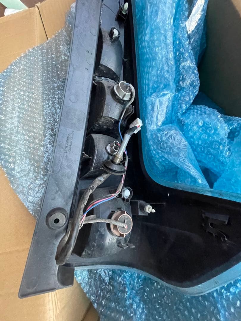 送料込！日産デイズ　B21W ライダー前期テールレンズ　左右セット