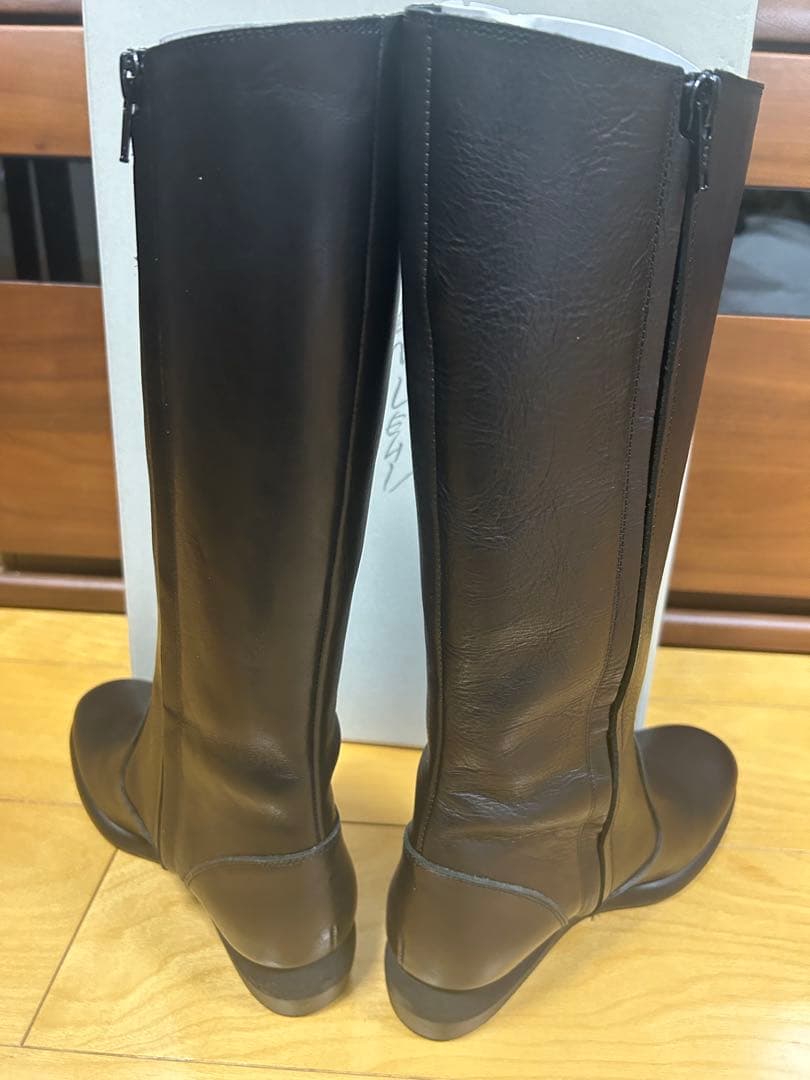 (新品未使用)ヨーガンレール ロングブーツ　ブラック23.5センチ