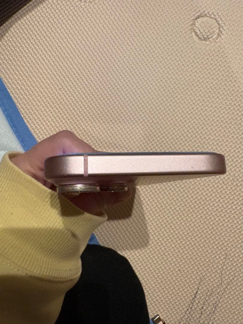 【目立つ傷汚れなし】Apple iPhone15128GB 本体 SI