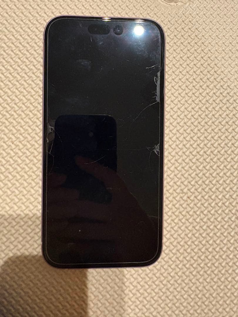 【目立つ傷汚れなし】Apple iPhone15128GB 本体 SI