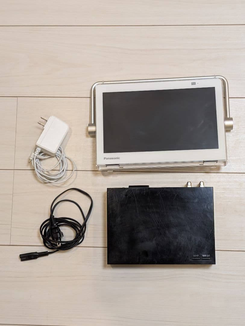 Panasonic 防水ポータブルテレビ UN-10T7D 10インチ