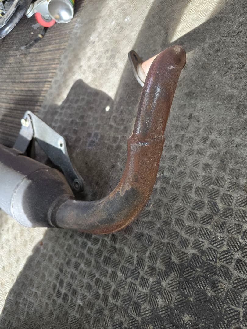 スーパーディオ　デイトナ　チャンバー　マフラー　AF27