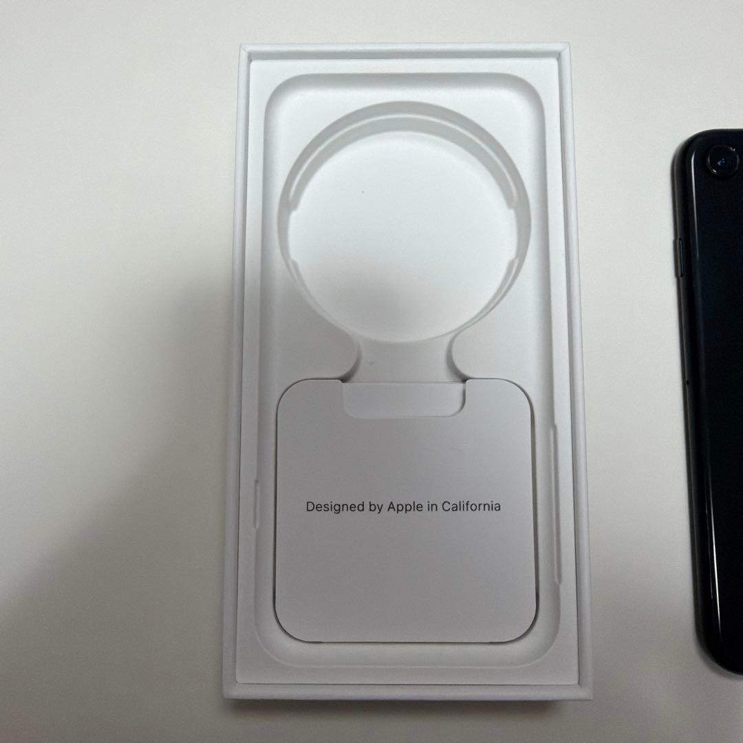 iPhone SE (第2世代) 64gb ブラック 本体