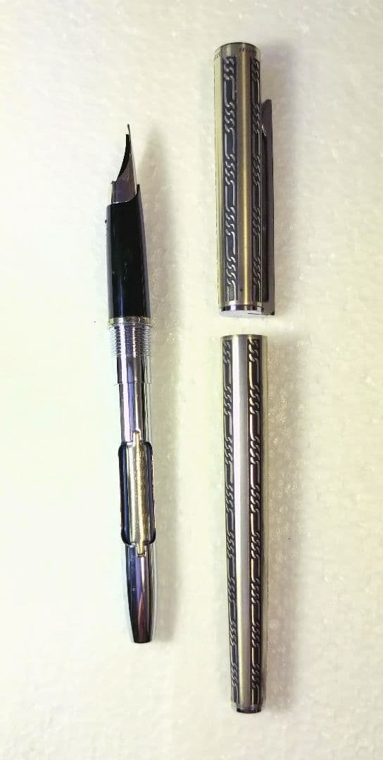 d*7様 パイロット　グランディ〈M〉14K 装飾的なシルバーメタル万年筆