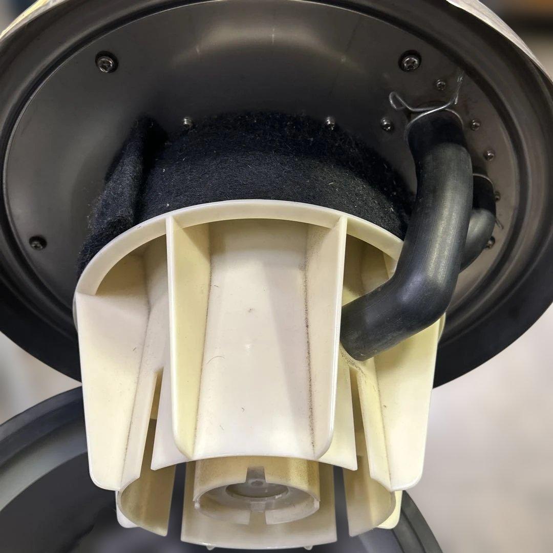 6300 日立 吸水型掃除機　CV-98WH2 紙パックレス コード式 乾湿両用