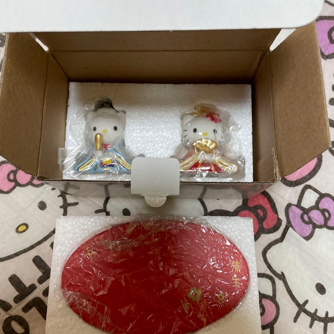 ハローキティ★ キティマンスリーフィギュア　12ヶ月