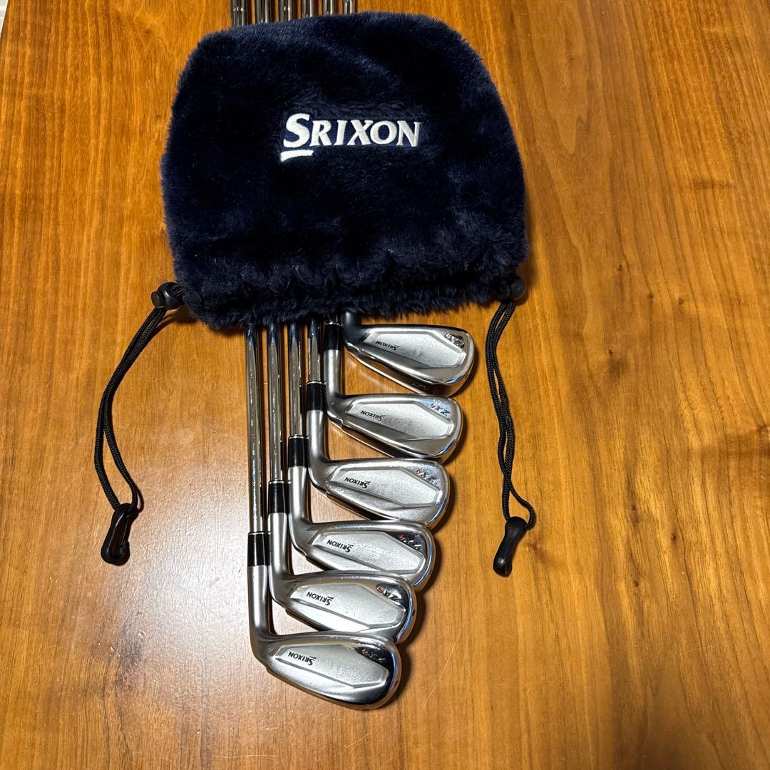 スリクソン　ZX4 6本セット！アイアンカバー付き！！　最値下げしました❤️