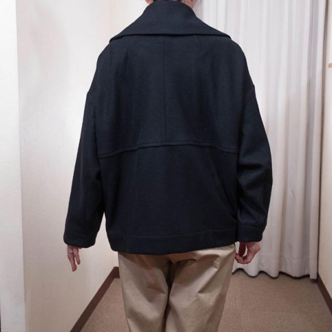 美品　Honnete ショートバルーンコート　ポーランド製　ブラック