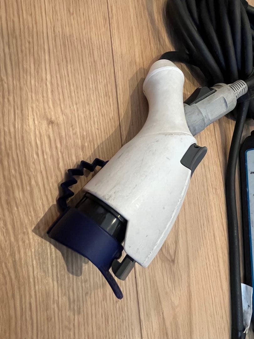 日産 純正リーフ 充電ケーブル