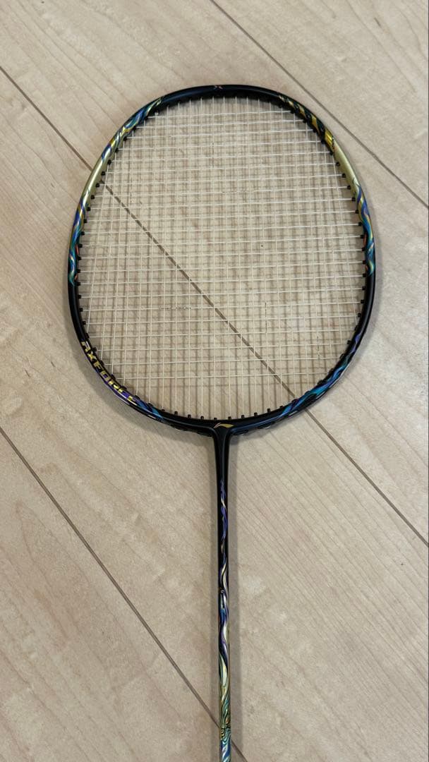 ラケット LI-NING AXFORCE100