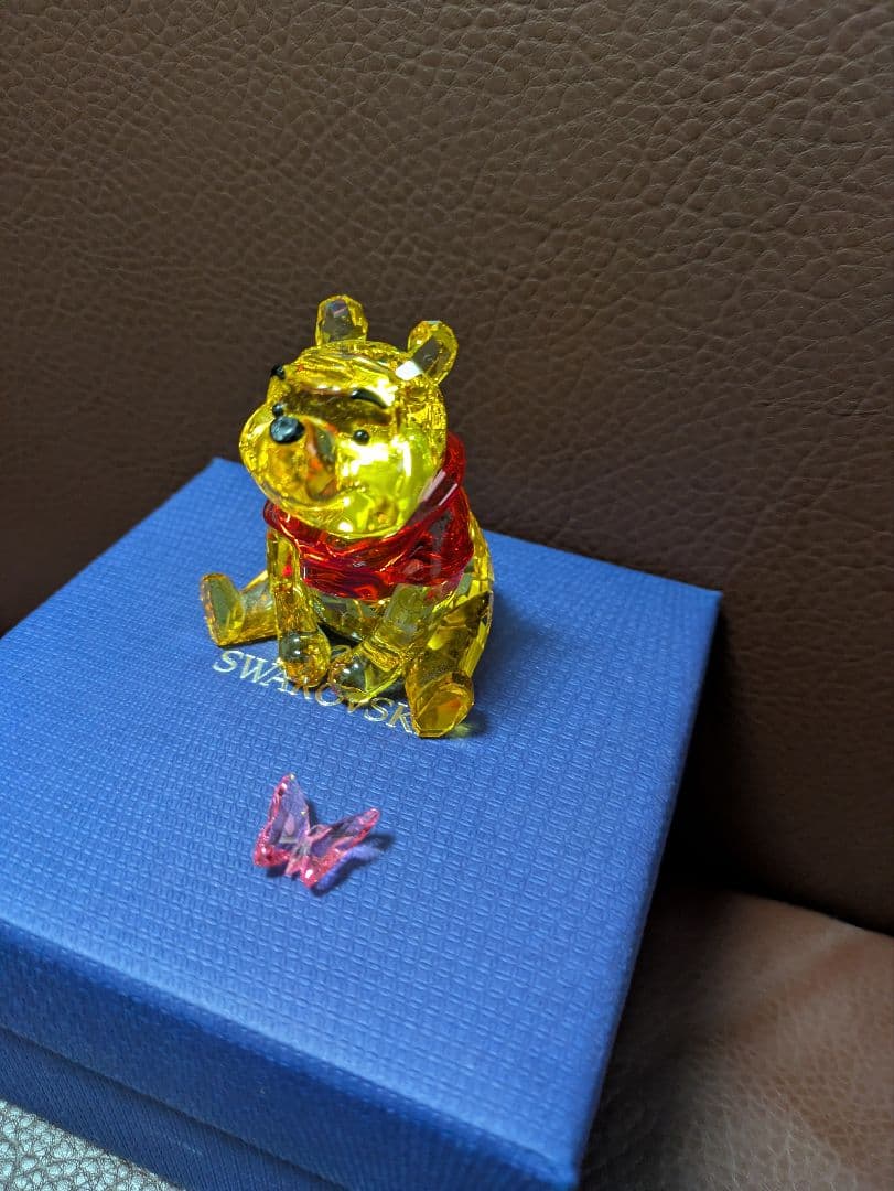 スワロフスキー　Swarovski　Disney　プーさんとチョウ　破損　置物