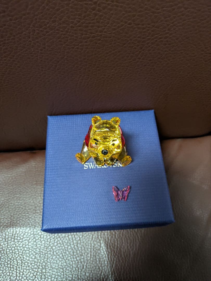 スワロフスキー　Swarovski　Disney　プーさんとチョウ　破損　置物