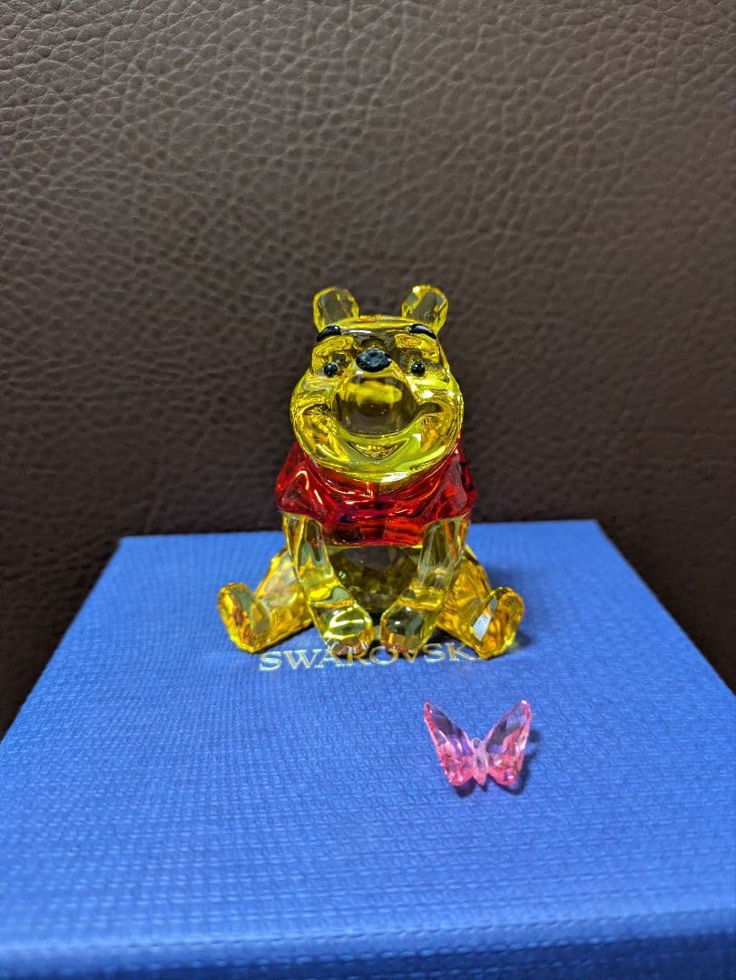 スワロフスキー　Swarovski　Disney　プーさんとチョウ　破損　置物