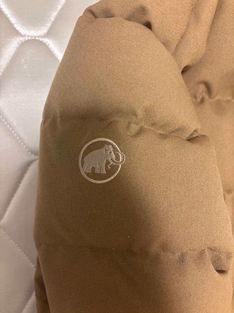 MAMMUT フード付きダウンジャケット ブラウン