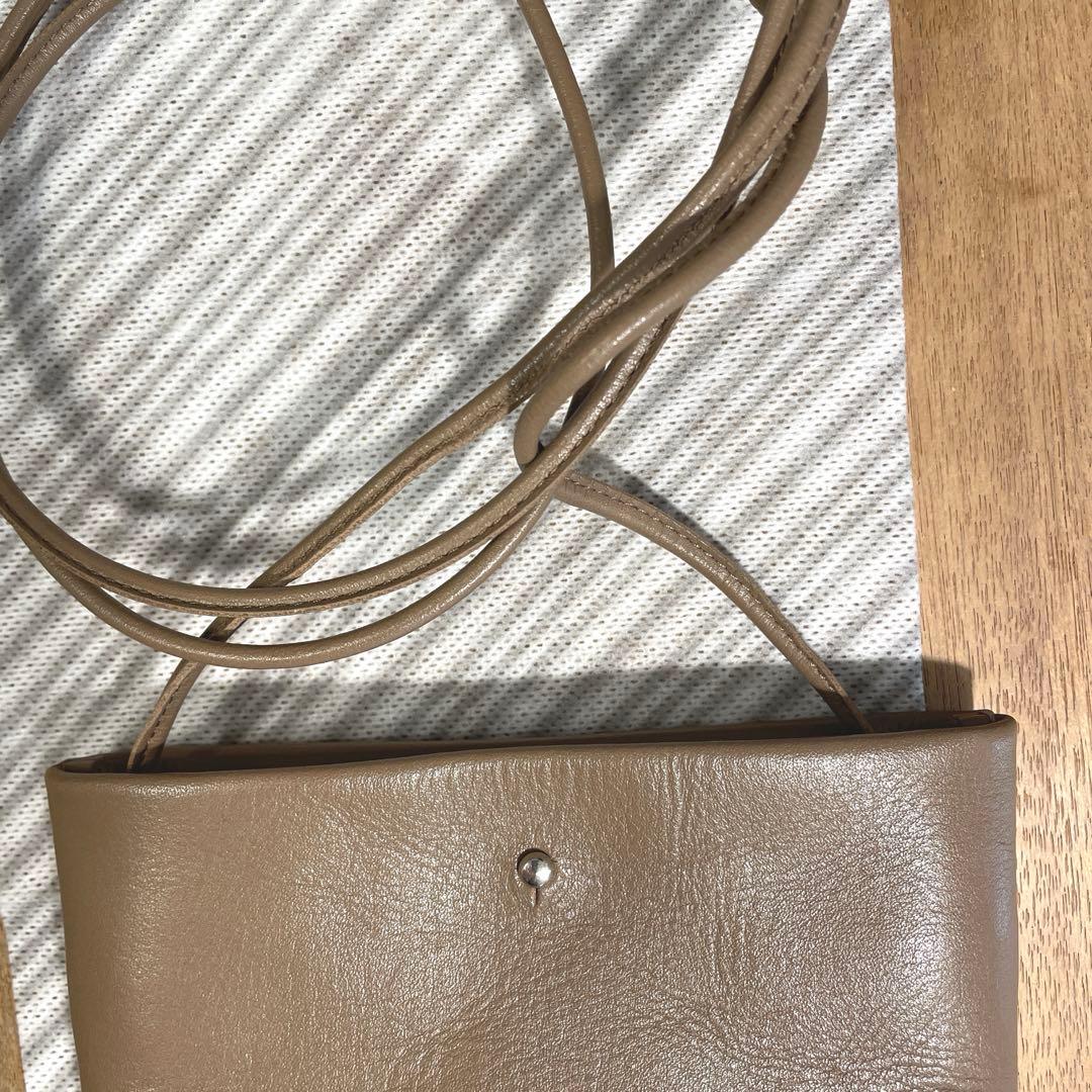 ⭐︎美品⭐︎ 国産牛革のポシェット　灰茶色
