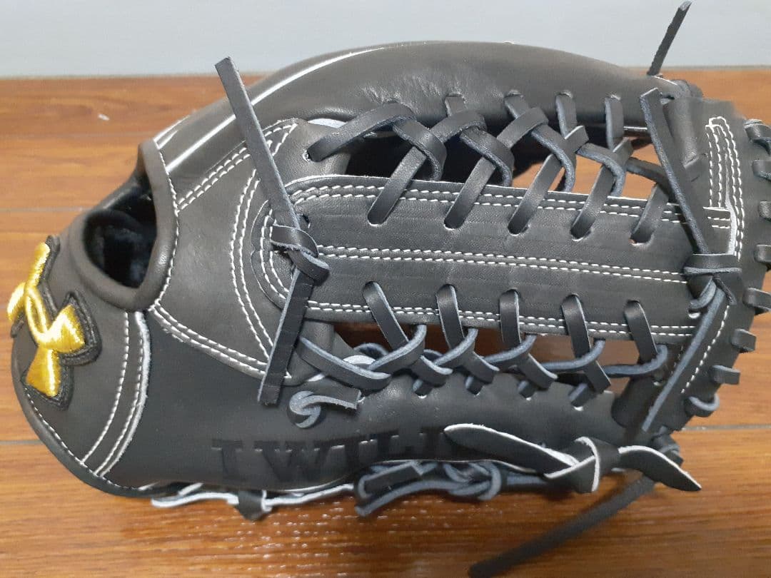 Under Armour 軟式野球グローブ ブラック