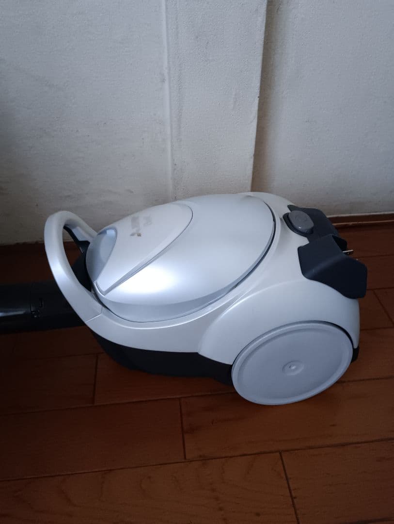 訳あり❗22年製、軽量型、三菱、紙パック式掃除機(パワーノズル）