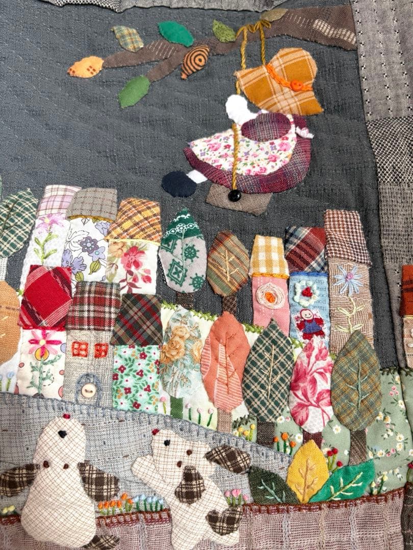 ハンドメイドパッチワーク　2way使い　大きめバック　ハウスと花とスー NO49