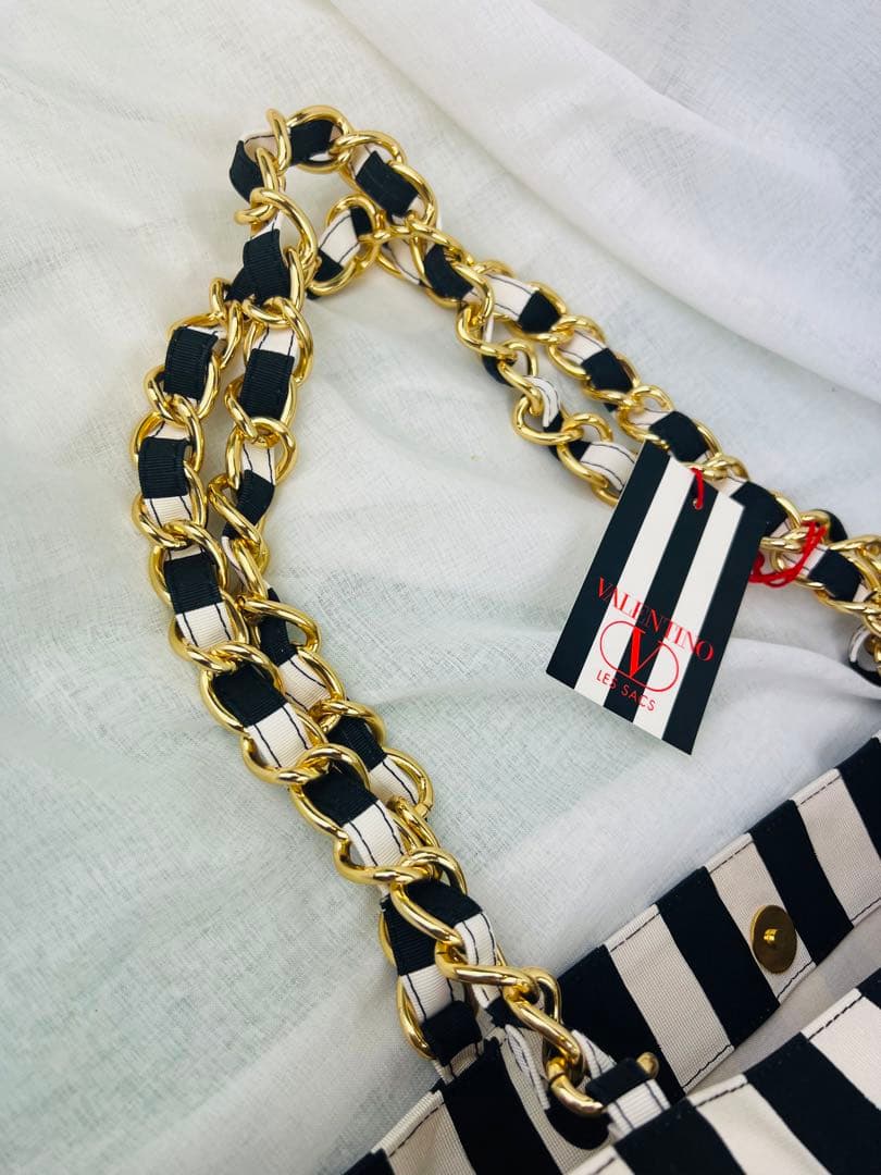 VALENTINOトートバッグ ストライプ チェーンハンドル ブラック×ホワイト