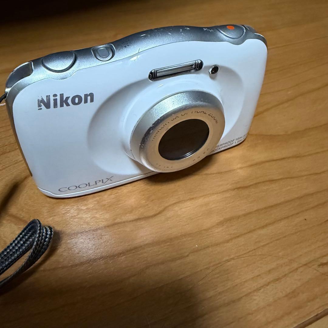 Nikon ニコン COOLPIX デジカメ S33 ホワイト