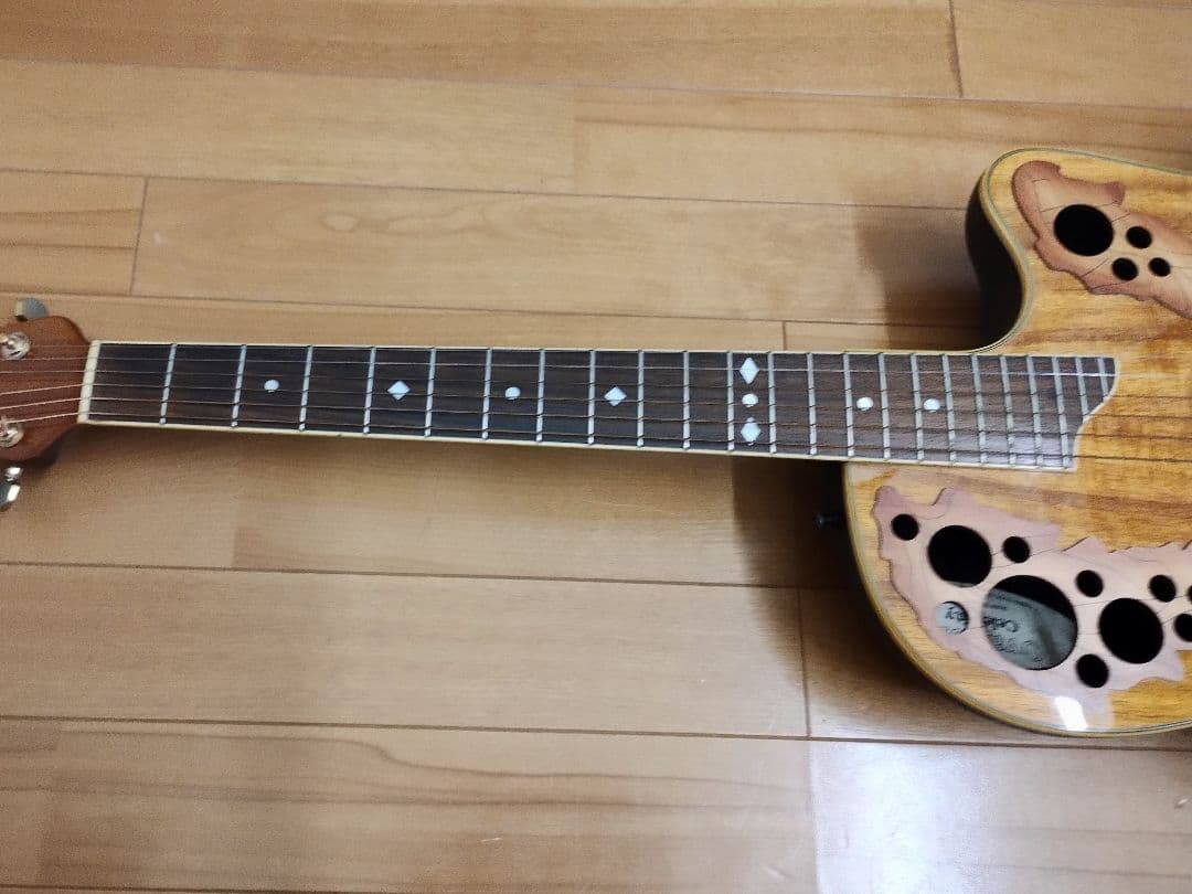 Y*a様 Ovation Celebrity CS288-4K ハードケース ス