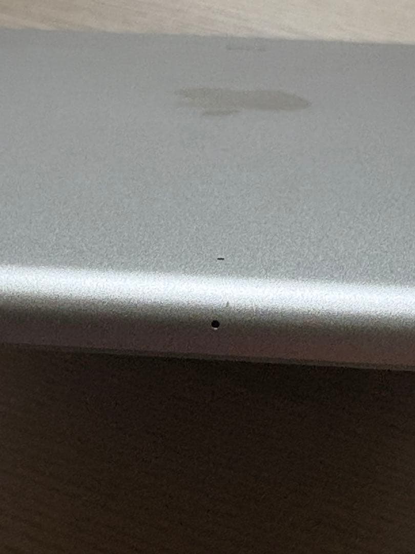 極美品 iPad 第6世代 32GB シルバー Wi-Fi