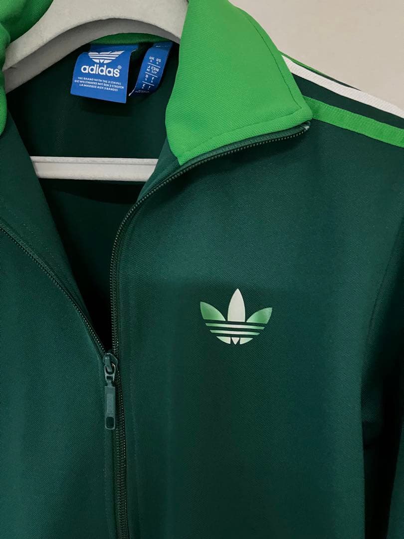 adidas original トラックジャケット