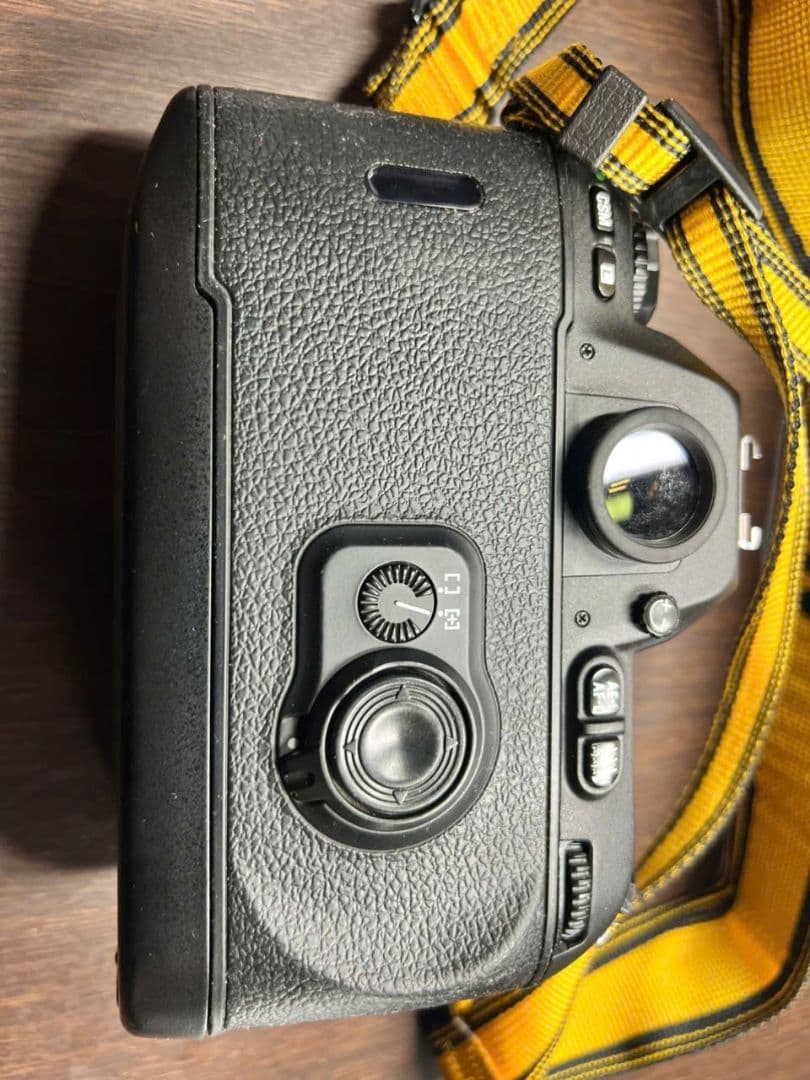 ニコン f100 + レンズ af 28-200 f3.5-5.6