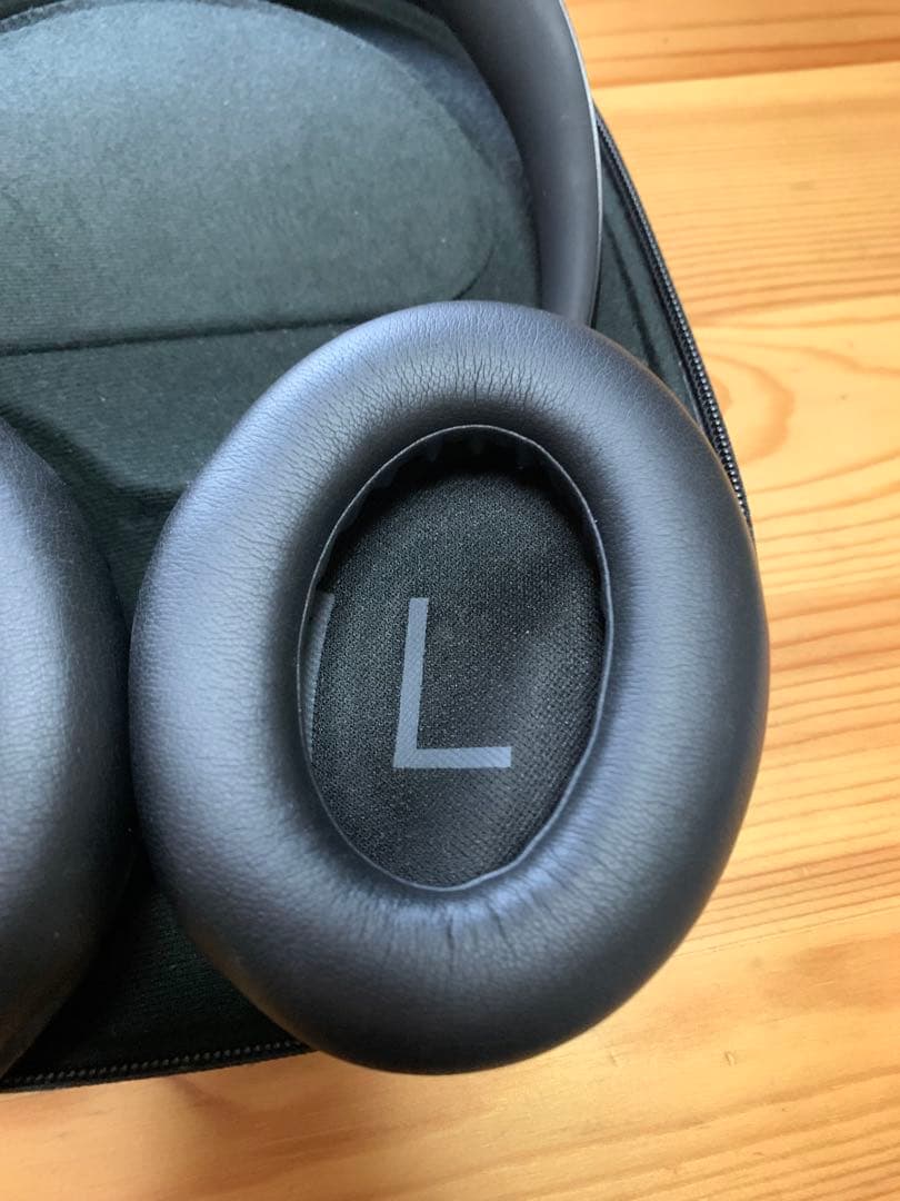 Bose ワイヤレスヘッドホン ブラック　NC700