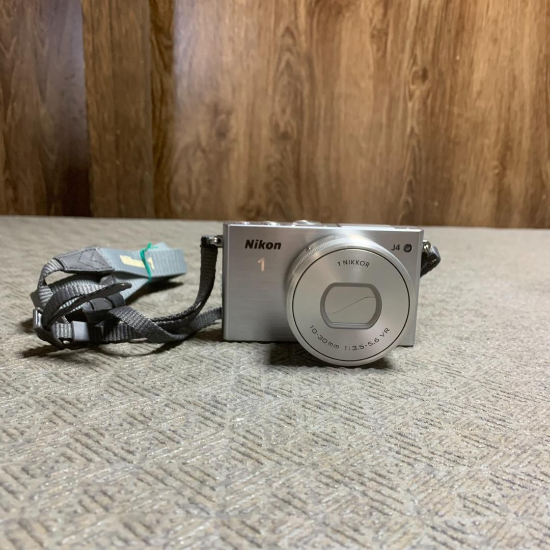K859 ニコン ミラーレス一眼レフカメラ Nikon 1 J4