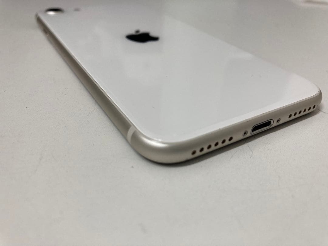 iPhone SE3 64GB 白　バッテリー100%　ジャンク　K1990