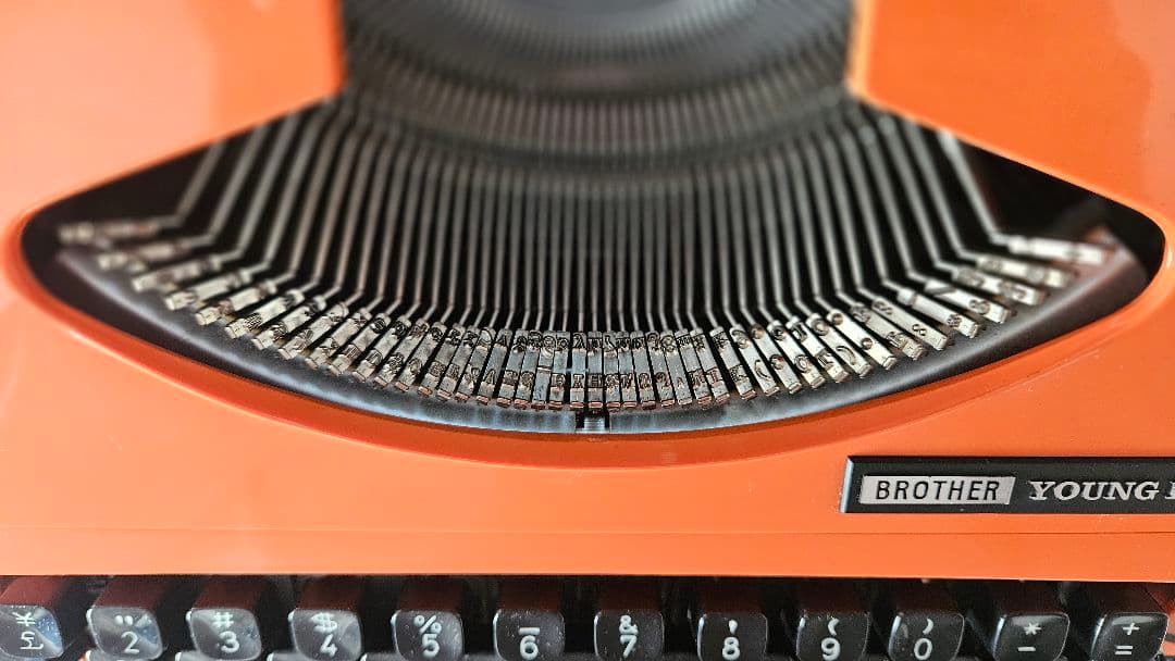 BROTHER YOUNG elite タイプライター オレンジ