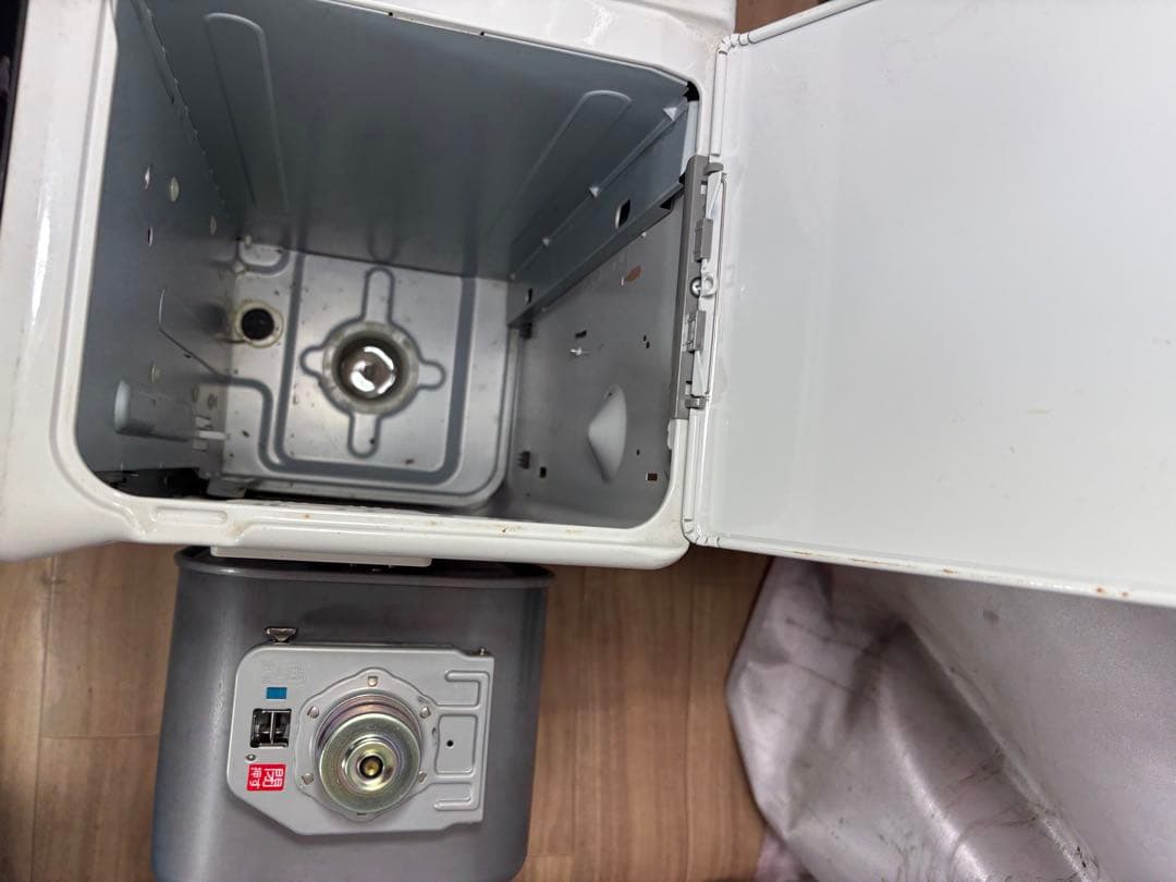 菅111 使用少　お勧め　コロナ石油ファンヒーター　〜13畳