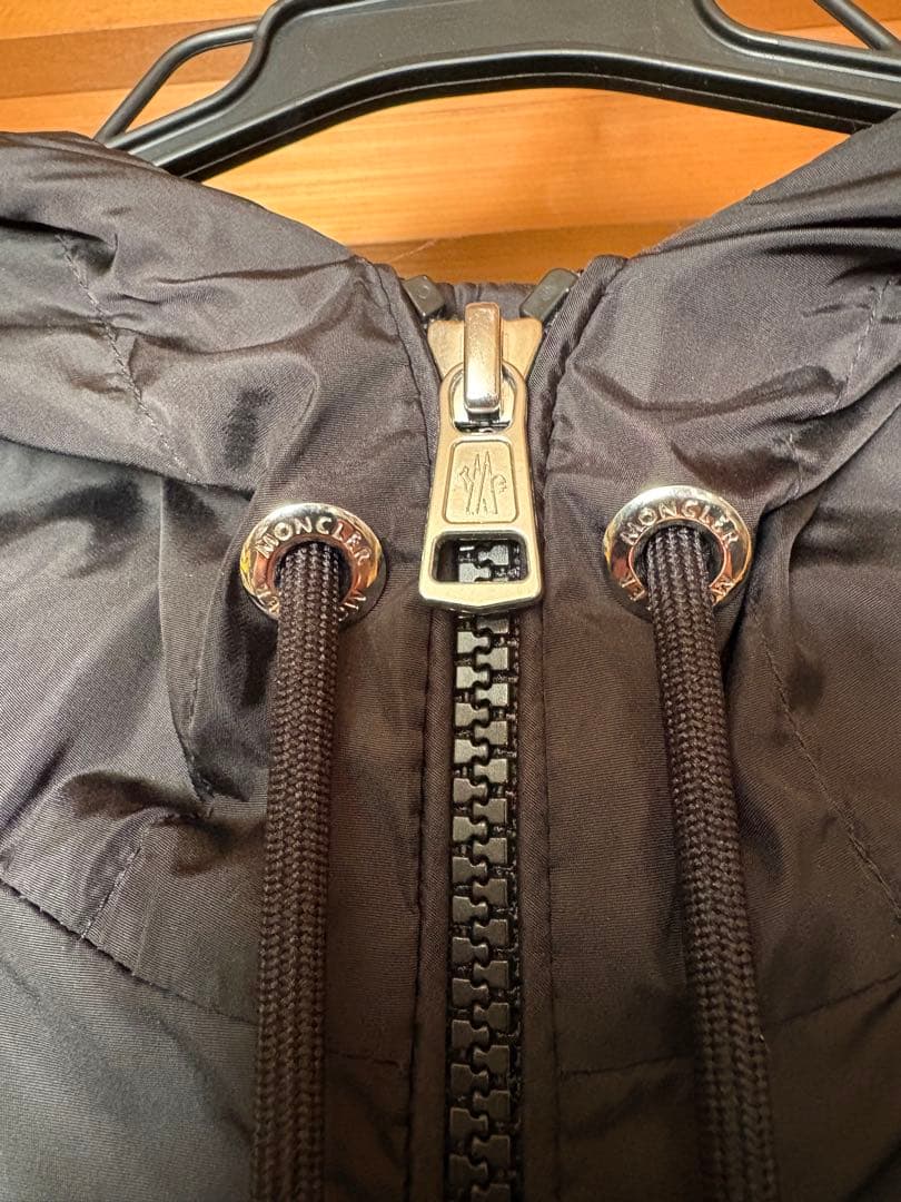 未使用級！モンクレール GRIMPEURSフーデットジャケット