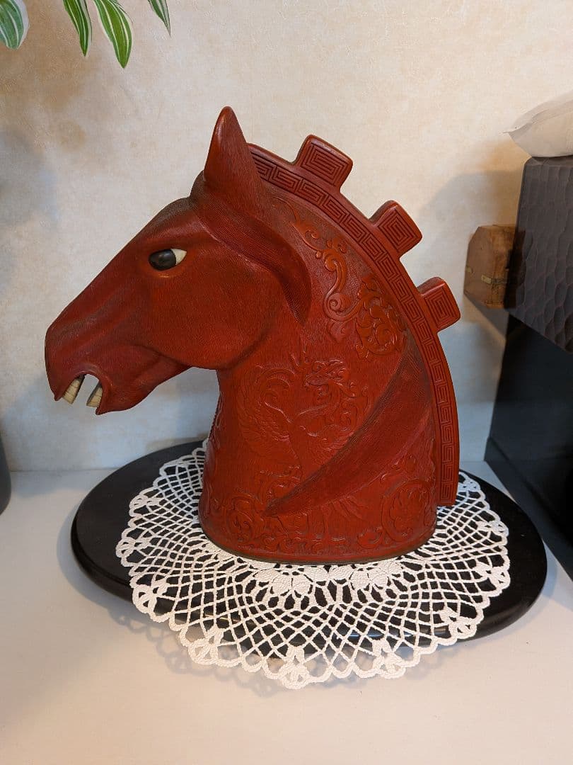 赤い木製馬の頭部置物　ChinaAntique