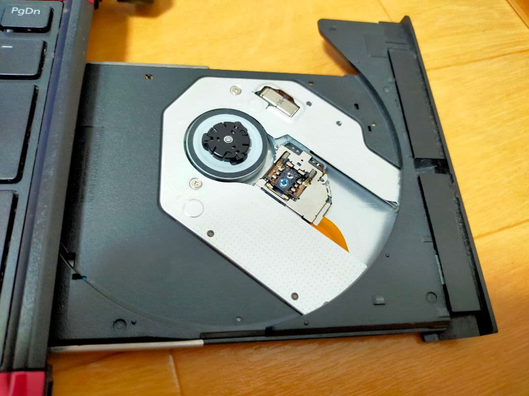 【訳あり】FUJITSU LIFEBOOK AH53/R FMVA53RR