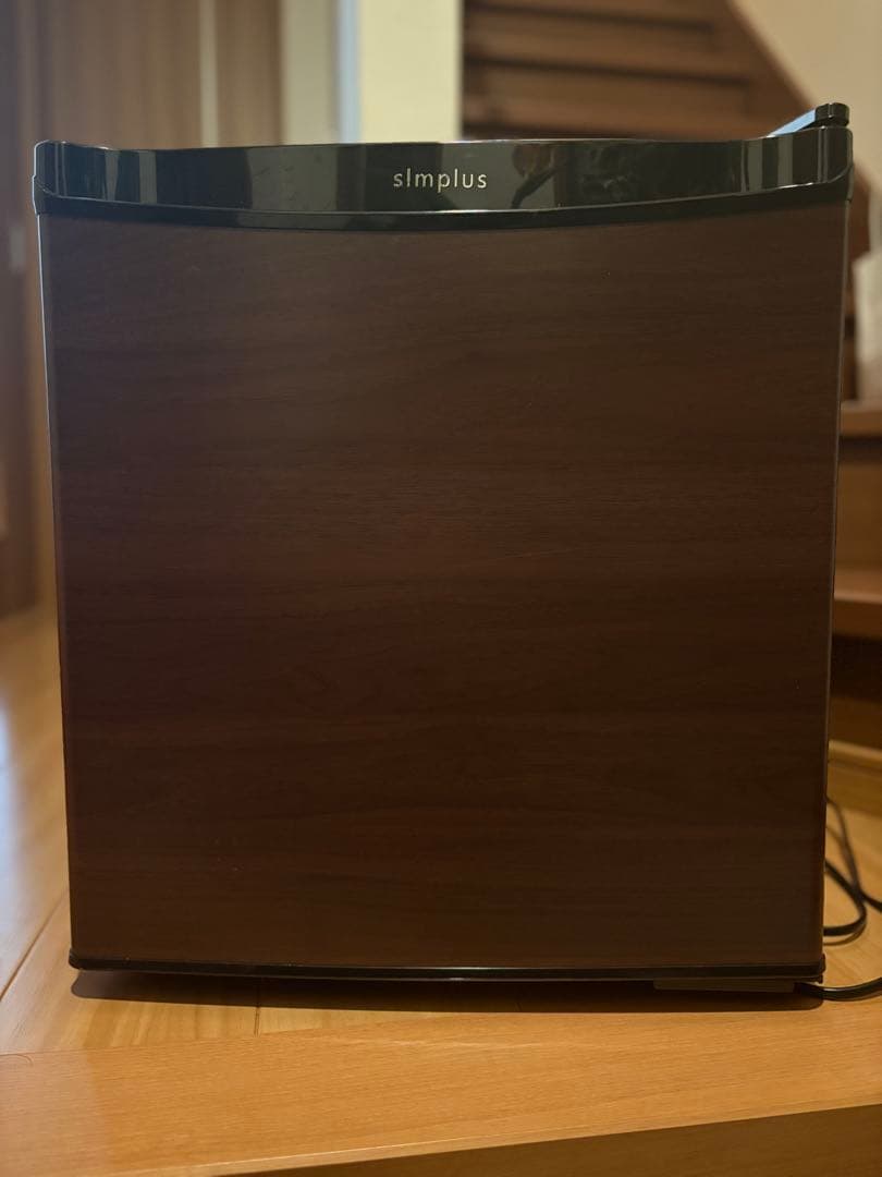 47L 冷蔵庫　simplus 美品　ウッド色