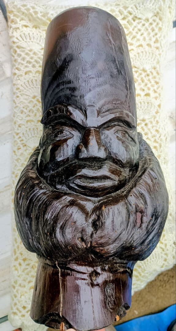 自然天然素材(木)の木彫時代物作者不明作印アリ中国と思れますとても珍です