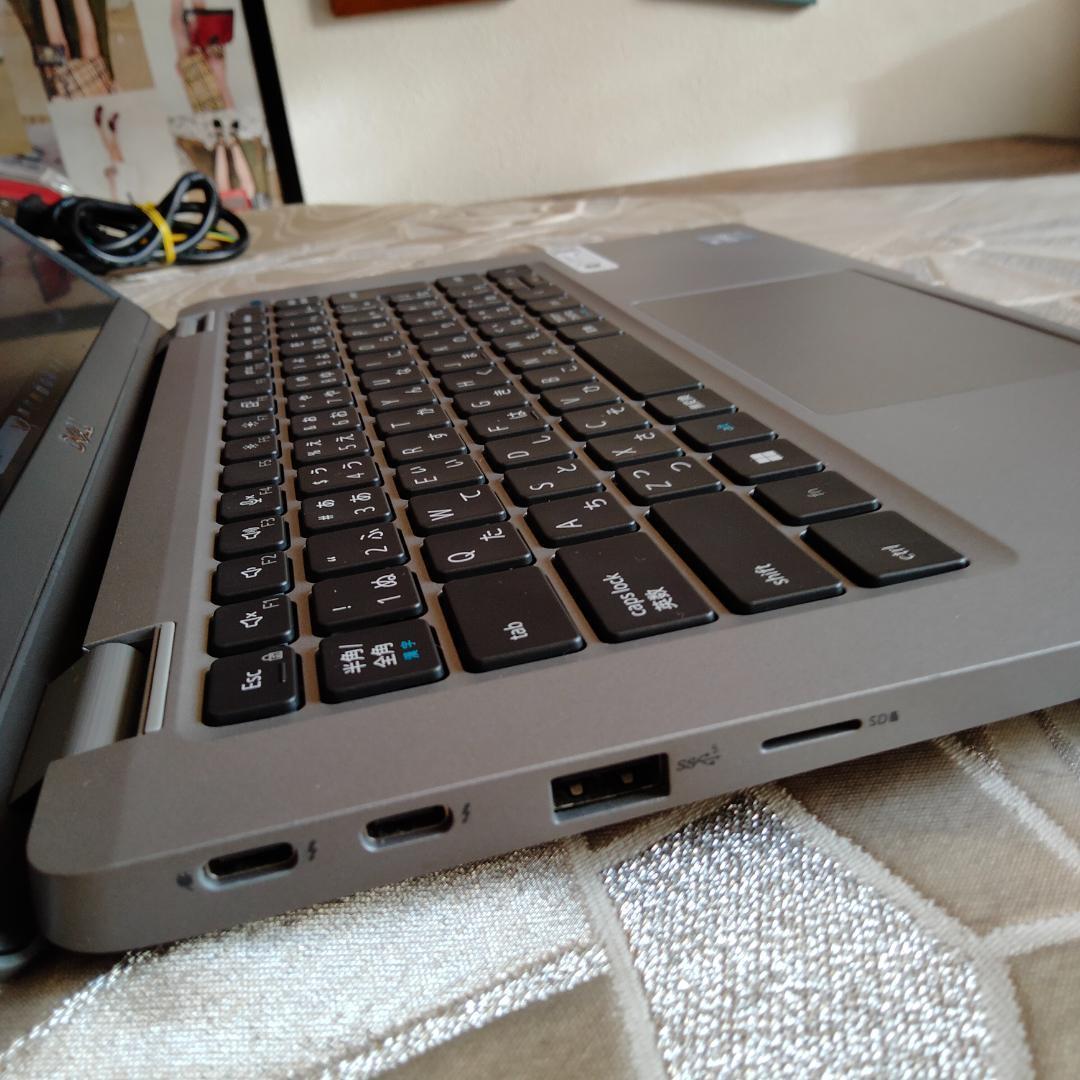 DELL 13インチ ☆12世代 i7 16G 512G 1920ｘ1080