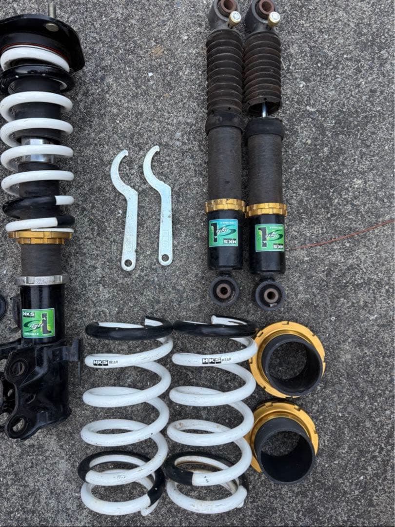ま*ん様 HKS ハイパーマックス スタイルL の車高調になります。