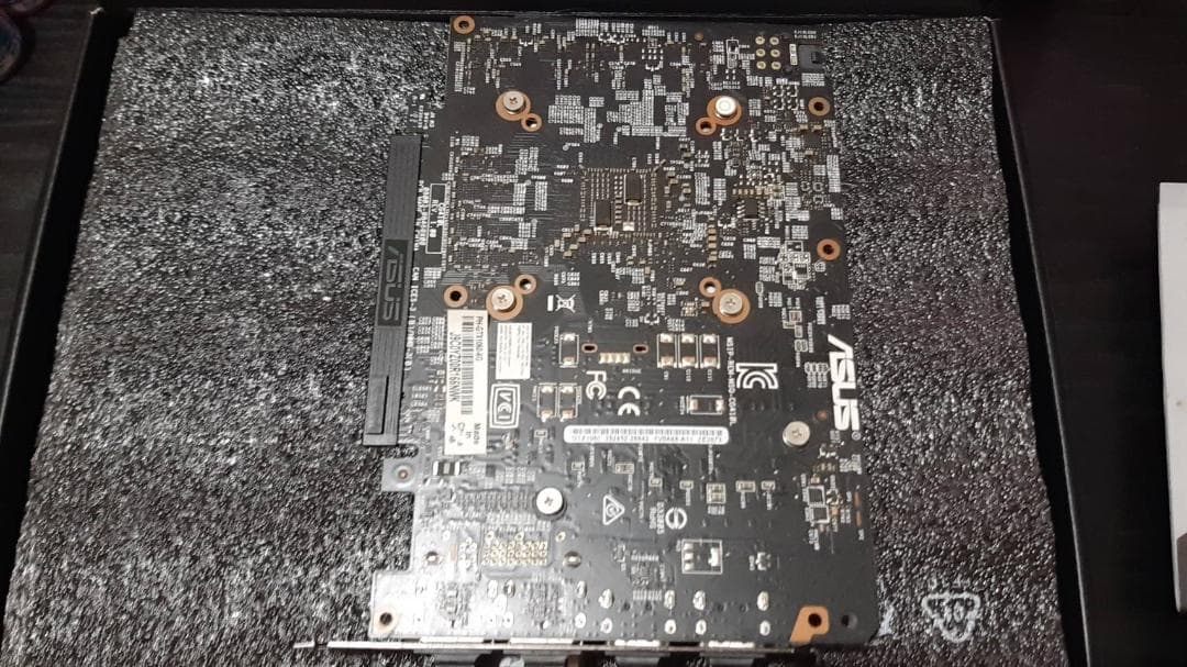 グラフィックボード・グラボ・ビデオカード ASUS GTX1060 6GB PH-1060-6GB