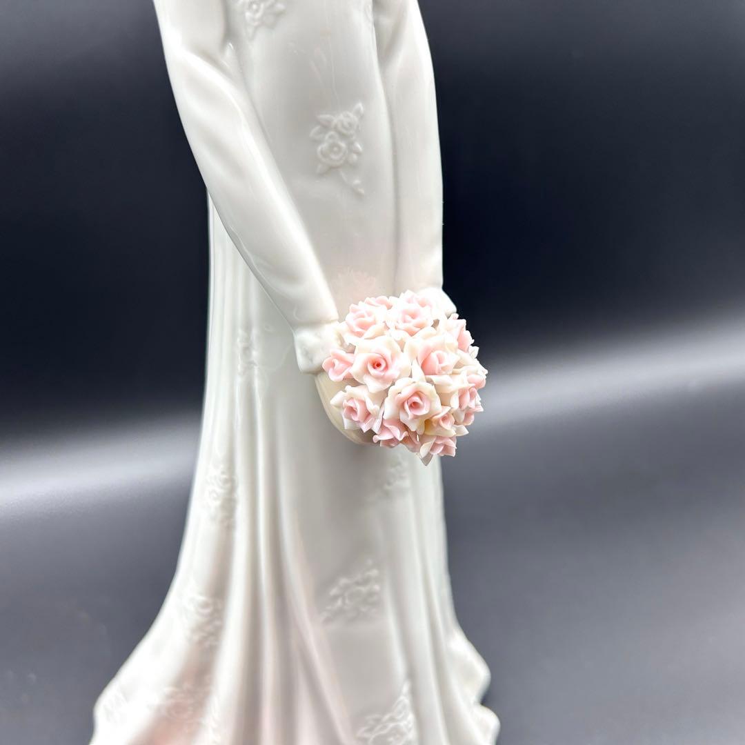 【未使用級】Lladro リヤドロ No.6329 幸への道　置物　花束　ブーケ